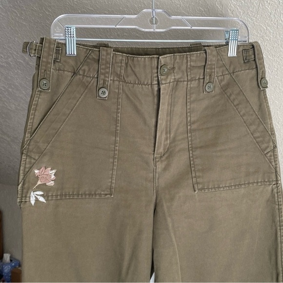 Free People Olive Wide-leg khaki pants with floral embroidery detail sz 8 - Picture 4 of 6